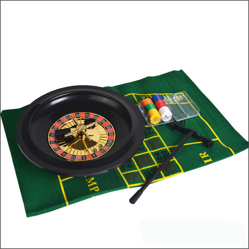 Title 1, Roulette Set Game 10 Inches Including Tablecloth