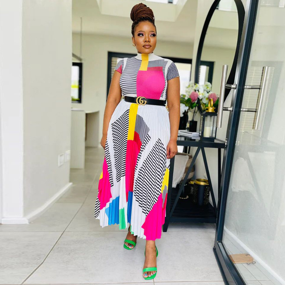 Round Neck Short Sleeve Printed Pleated Skirt Suit