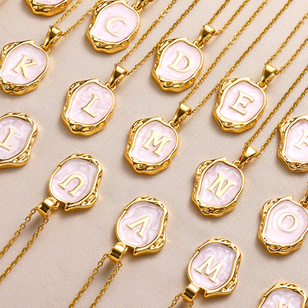 Простое трехмерное колье с каплями масла из 26 букв