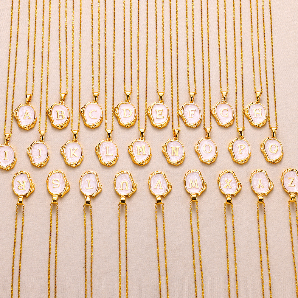 Простое трехмерное колье с каплями масла из 26 букв