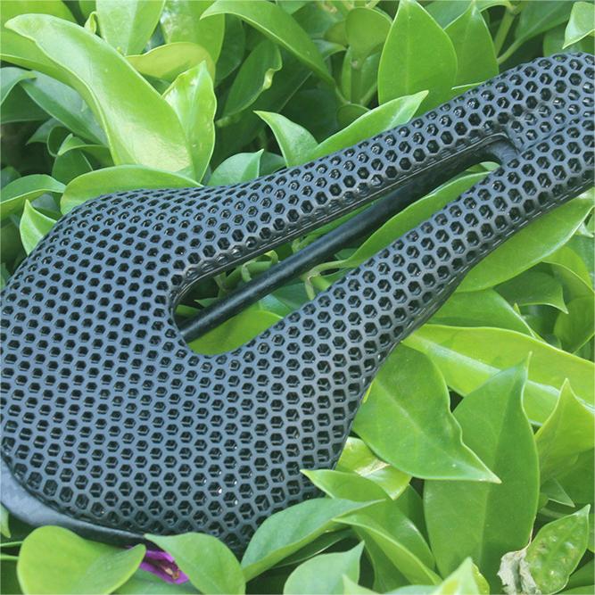 Title 1, Bicycle Hollow Carbon Fiber Saddle Pad