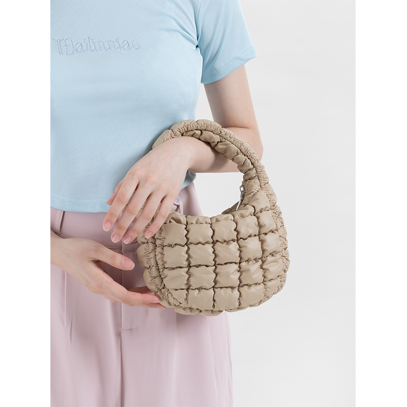 Pleated Bubble Portable Cloud Nylon Shoulder Bag — foto 16