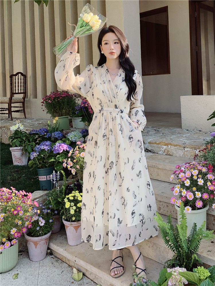 Floral Puff-Sleeve Maxi Dress