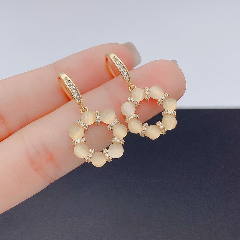 Women's Fashion Retro Characteristic Simple Earrings
