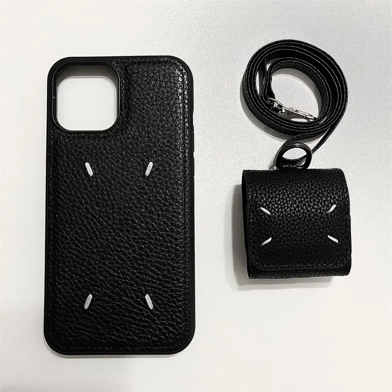 Minimalist Magila Leather Chain Headset Protective Sleeve