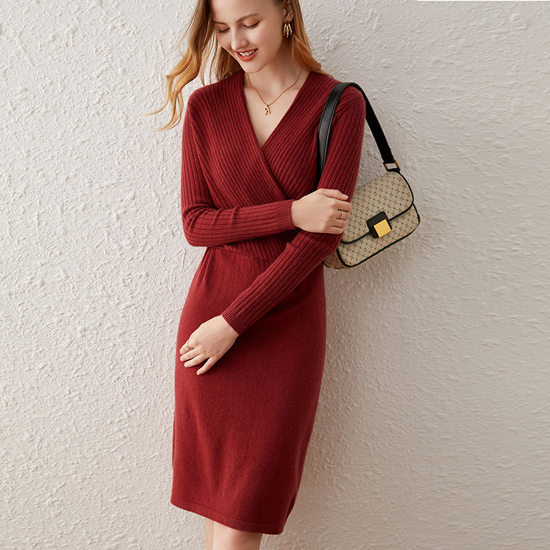 Title 4, Cashmere V-neck Mid-length Wool Dress