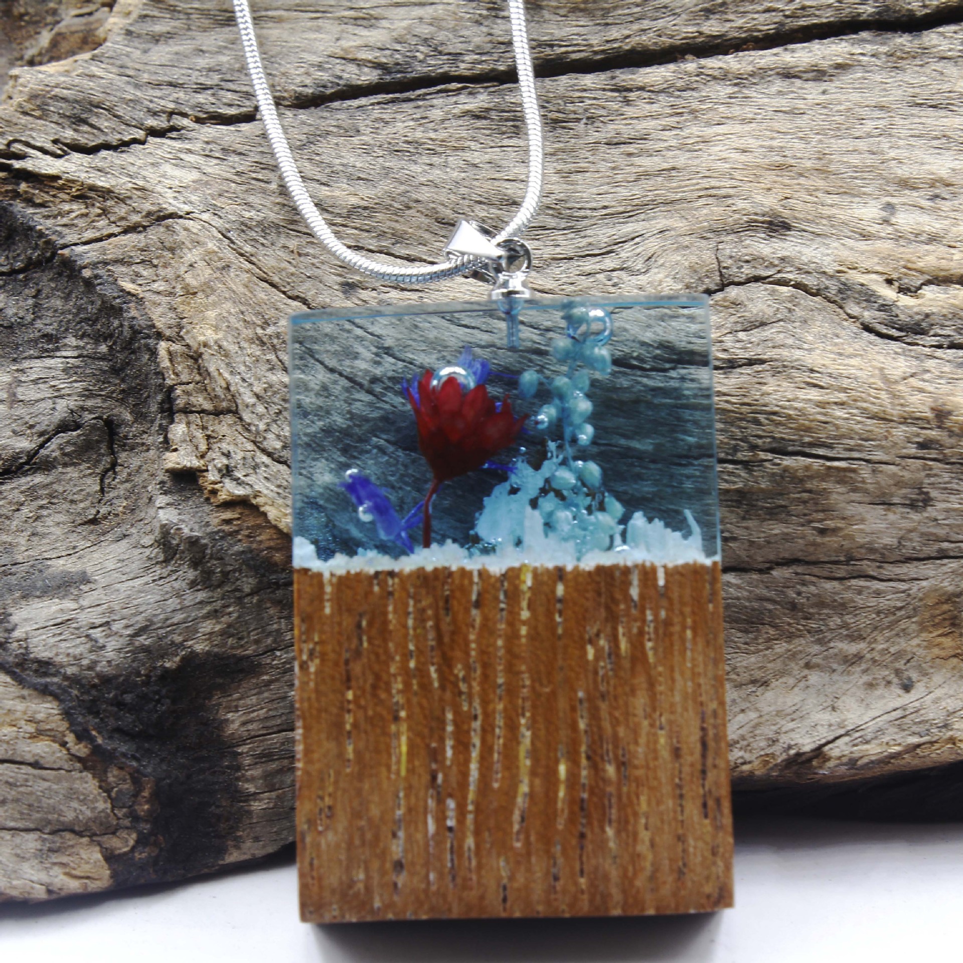 Retro Necklace Micro Landscape Snow Flowers Pendant Resin Jewelry