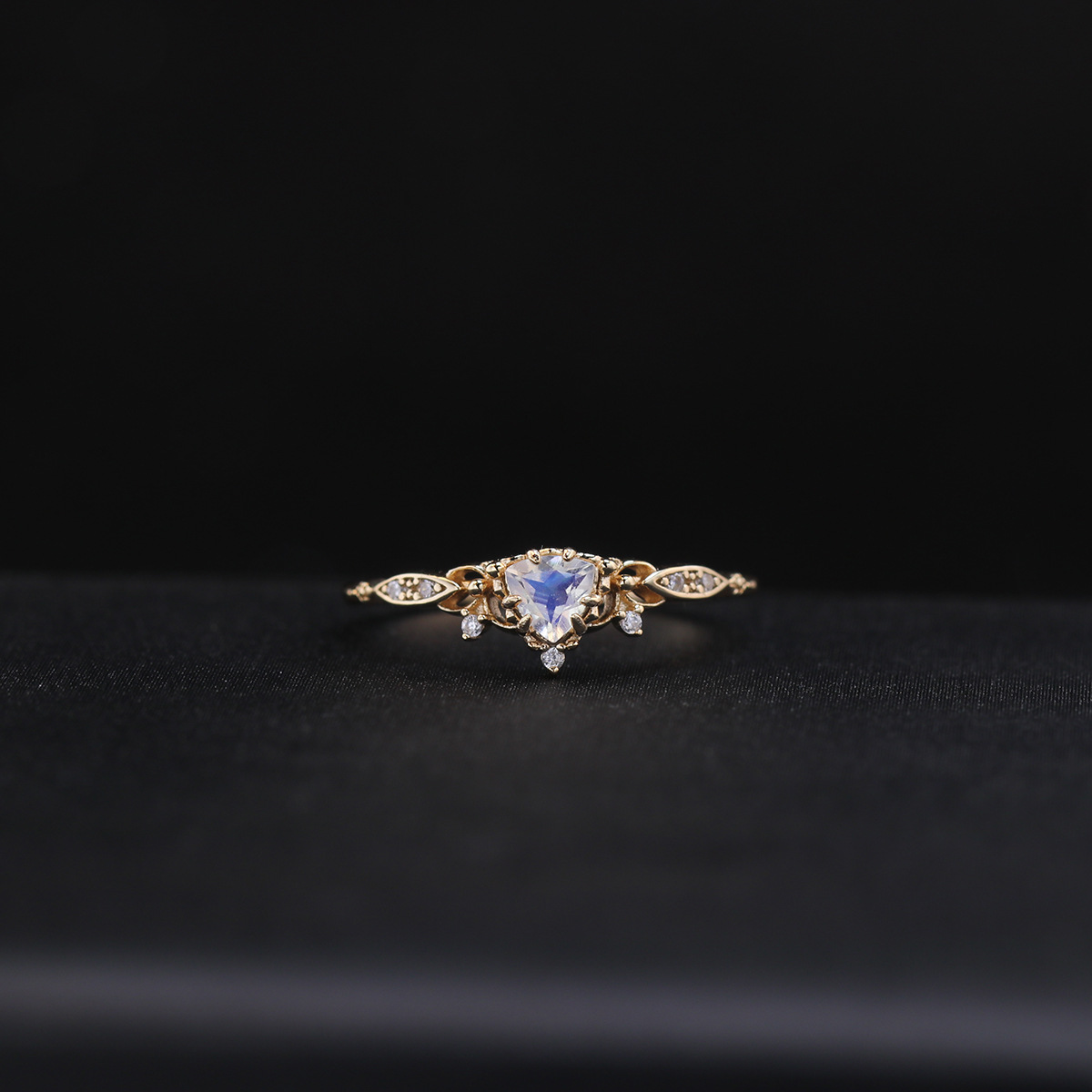 Autumn Christmas Limited Snow Mowing Ring 925 Sterling Silver Inlaid Natural Tanzanite