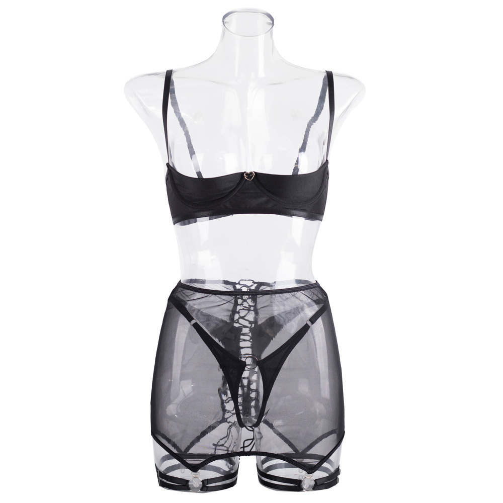 Title 5, Body de Lingerie Preto em Tela Vazada com Garte...