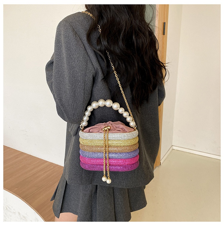 European And American Fashion One-shoulder Ins Women's Crossbody Classic Style Pearl Hand Dinner Bag — foto 2