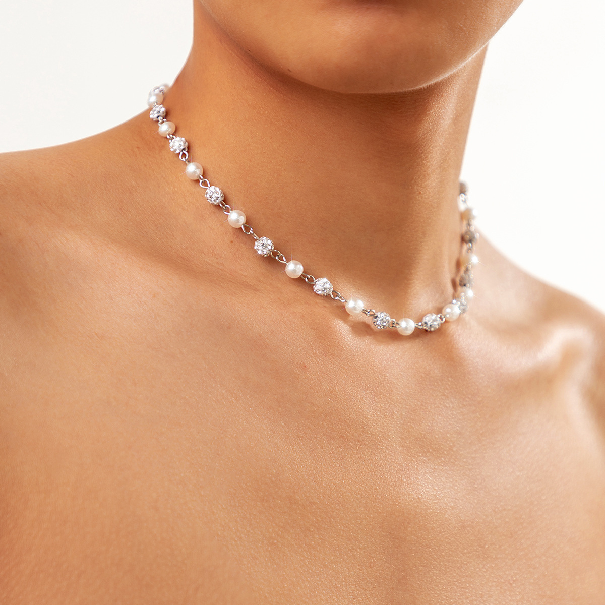 Title 4, Simple Elegant Stitching Pearl Necklace For Women