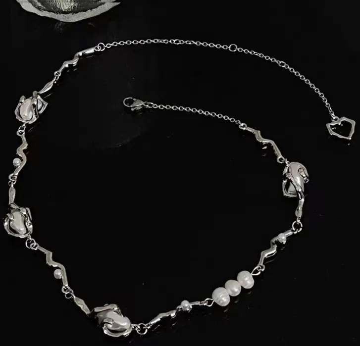 Light Luxury Minority Irregular Shaped Pearl Necklace