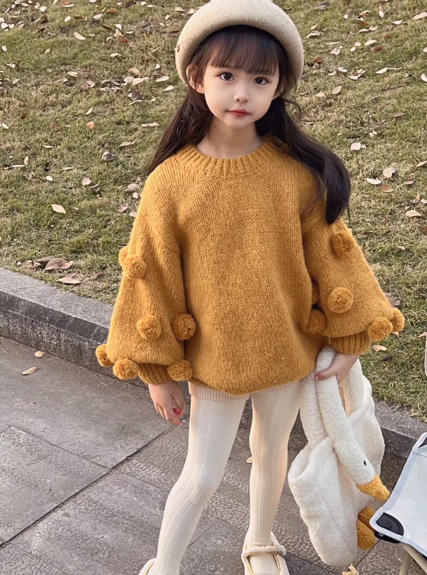 Girls' Pullover Spring And Autumn New Children's Western Style Baby Girl Pink Lantern Sleeve Fur Ball Sweater
