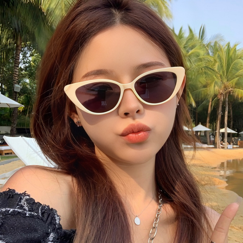 Pink Cats' Eye Sunglasses Women - Image 8