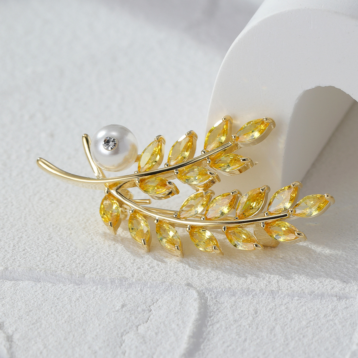 High-grade Leaf Pearl Brooch For Women — foto 6