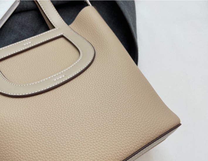 Commuter Bag Women's Underarm Crossbody - Image 7