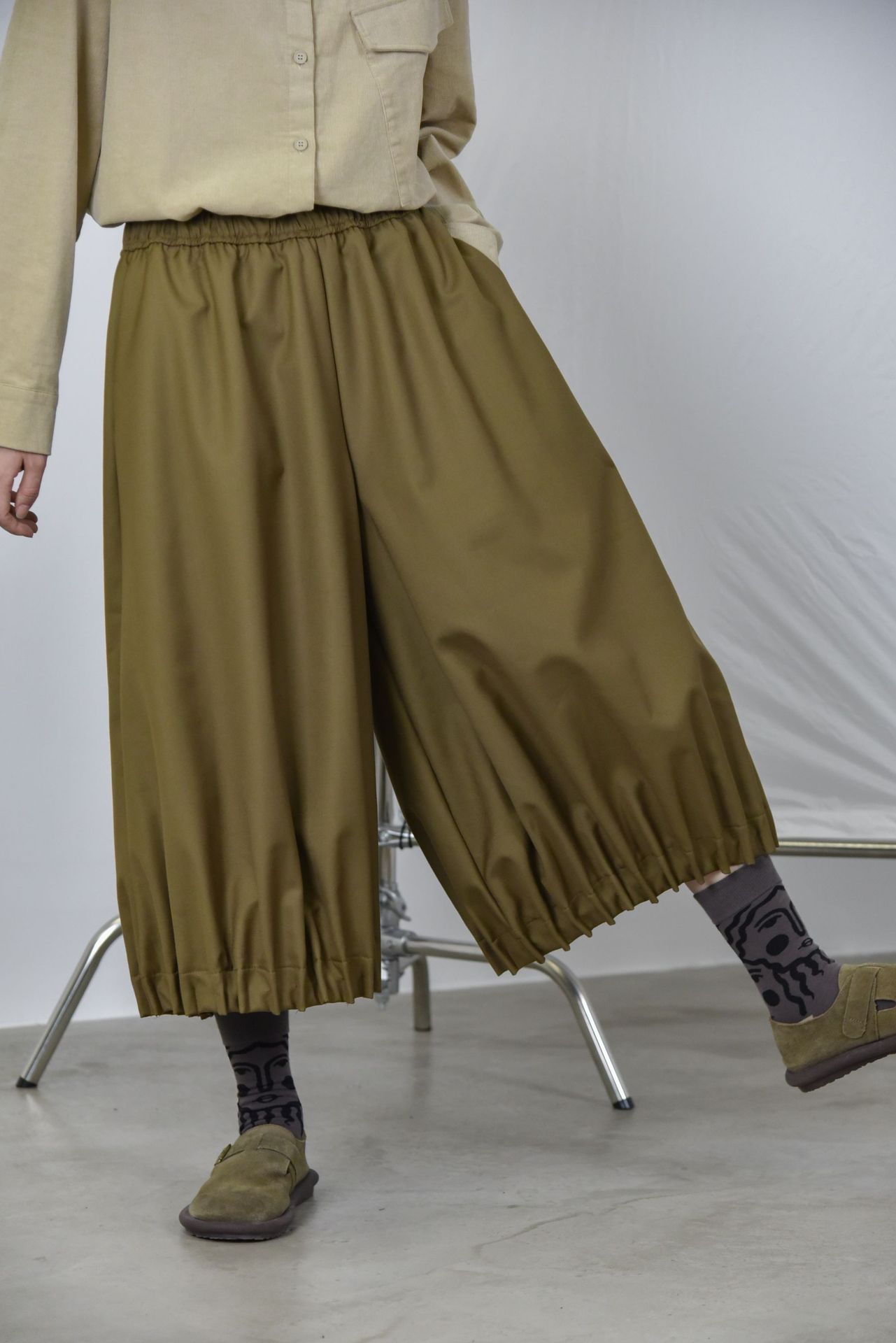 Fleece-lined Thick Loose Pleated All-match Pantskirt