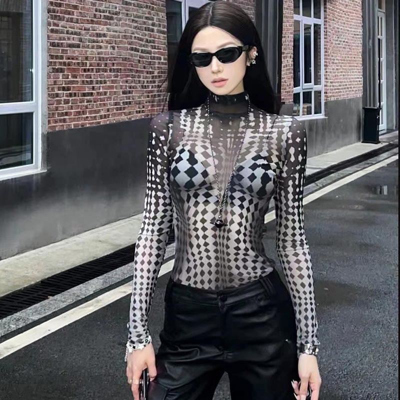 Women's Solid Color Slim Street Long Sleeve Bottoming Top Women