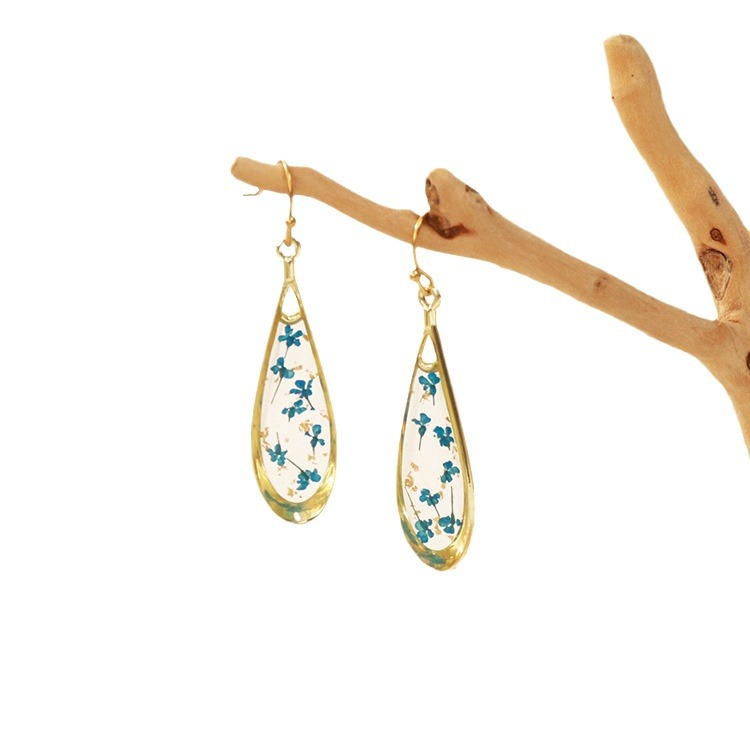 Retro Fashion Modern Dried Flower Earrings
