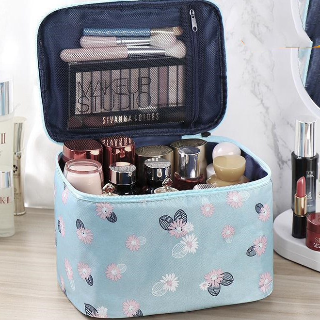 Title 4, Online Influencer Cute Large Capacity Portable ...