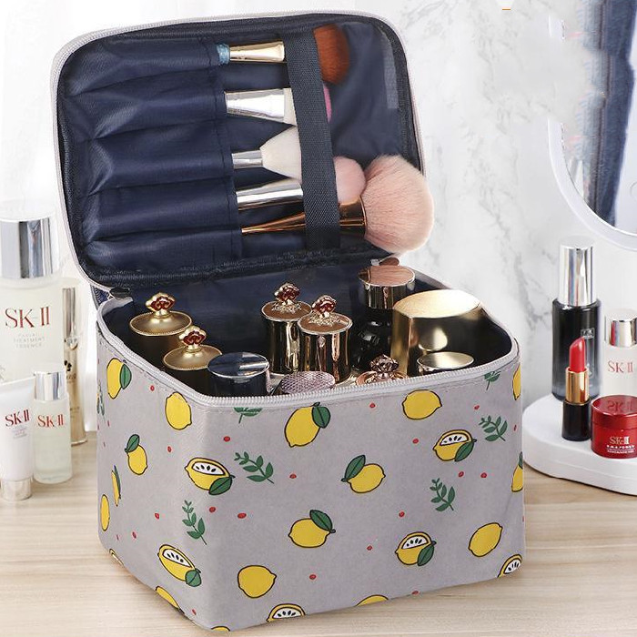 Title 5, Online Influencer Cute Large Capacity Portable ...