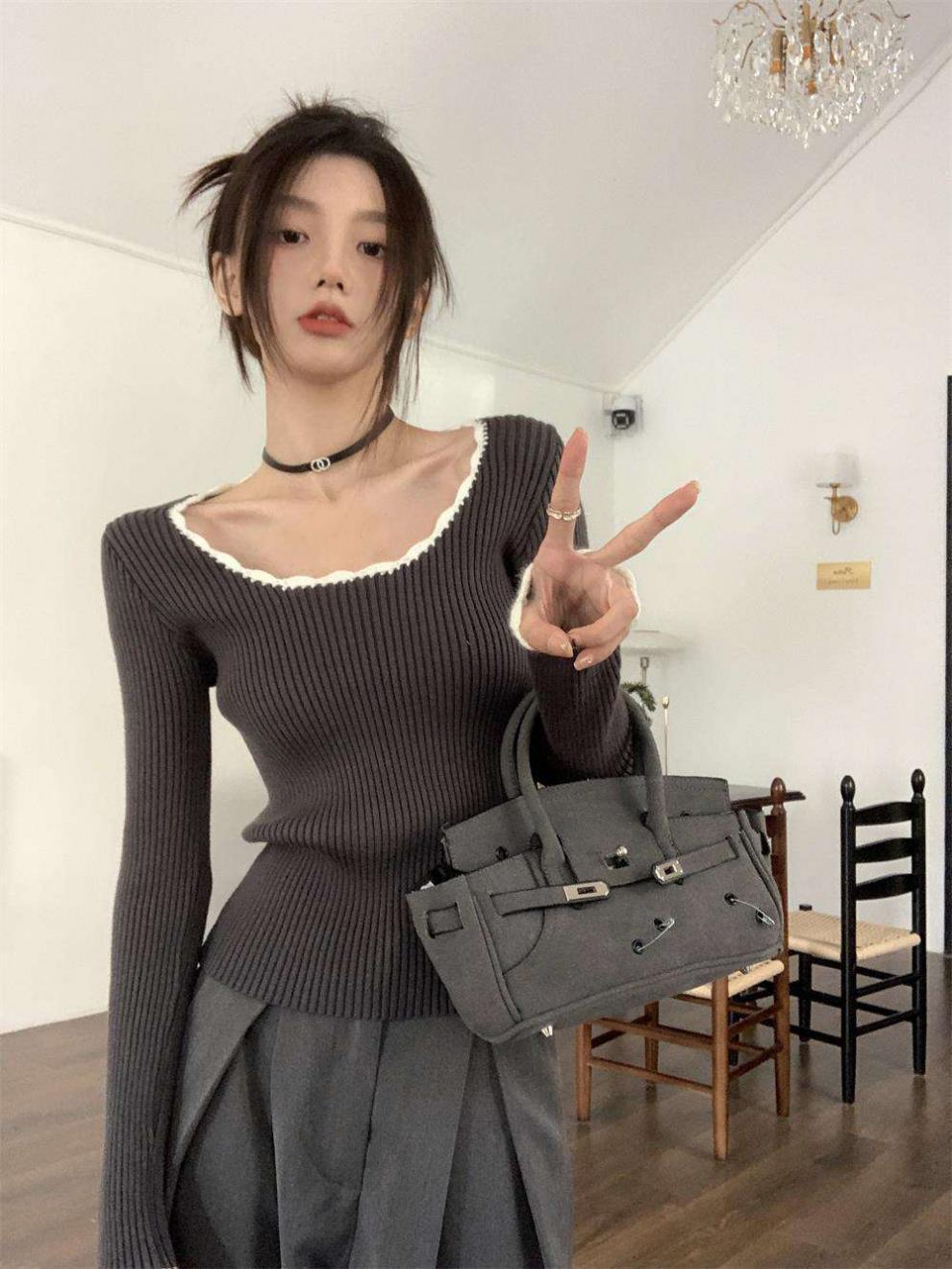 Retro Square Collar Stitching Long Sleeved Sweater