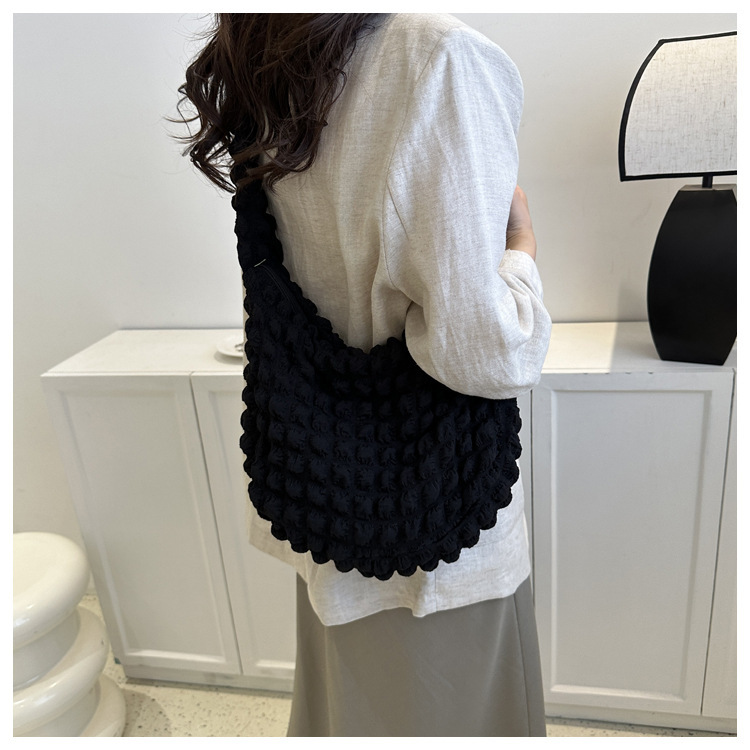 Niche Pleated Clouds Cute Simple Soft Trendy Western Style Underarm Commuter Bag — foto 9