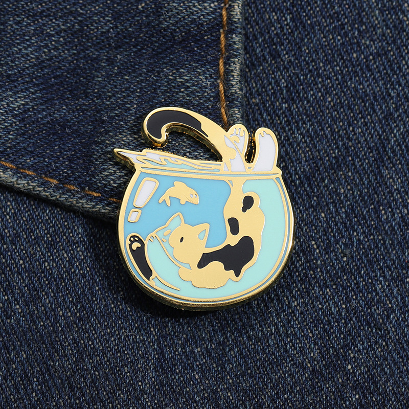 Cartoon Cute Cat Brooch Jumping Into Fish Tank - Image 7