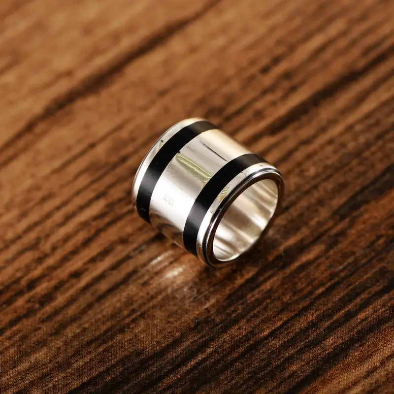 Fashion Simple Cylindrical Pendant For Men