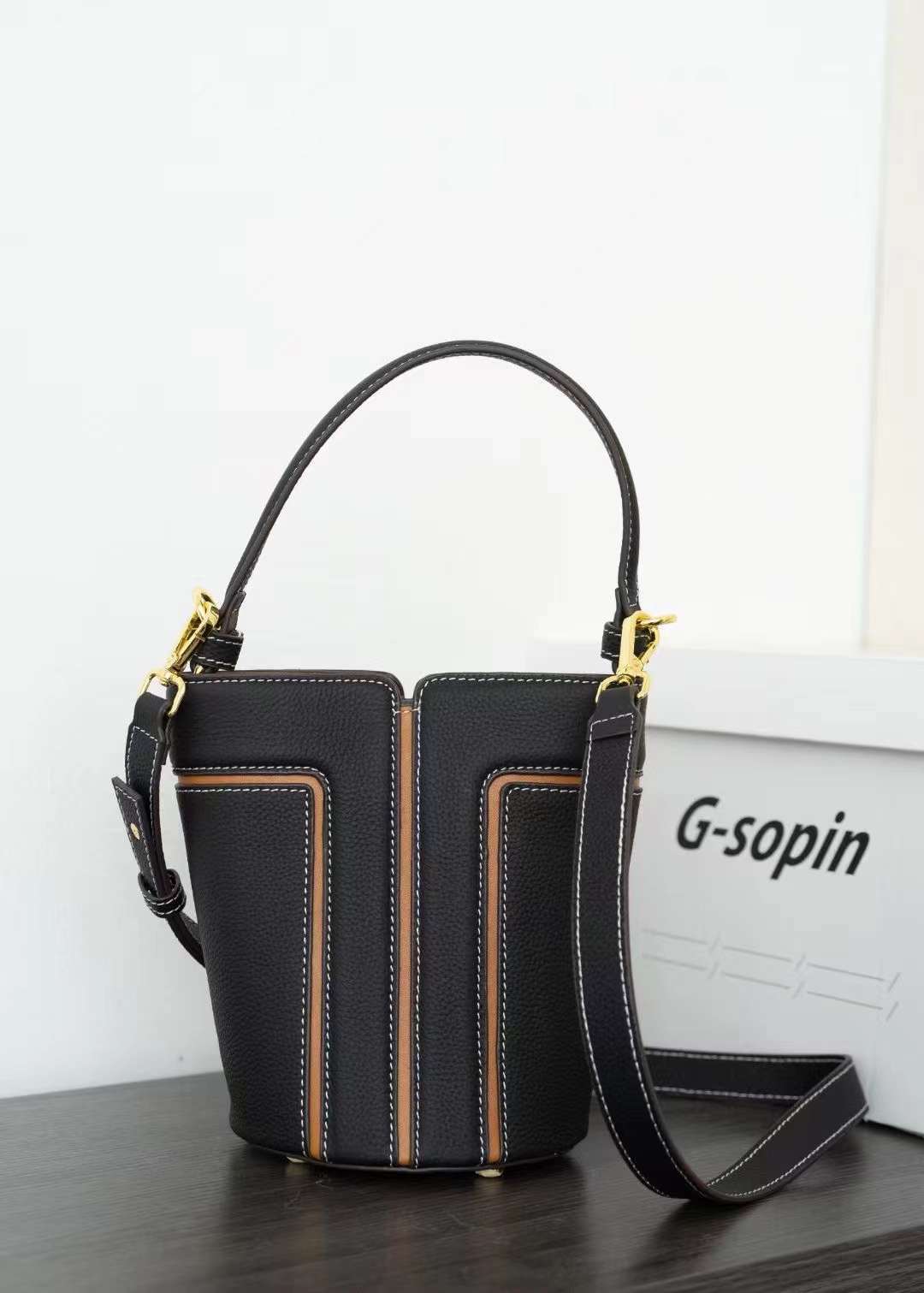 Top Layer Cowhide Trendy Large Capacity Tote Shoulder Bag — foto 8