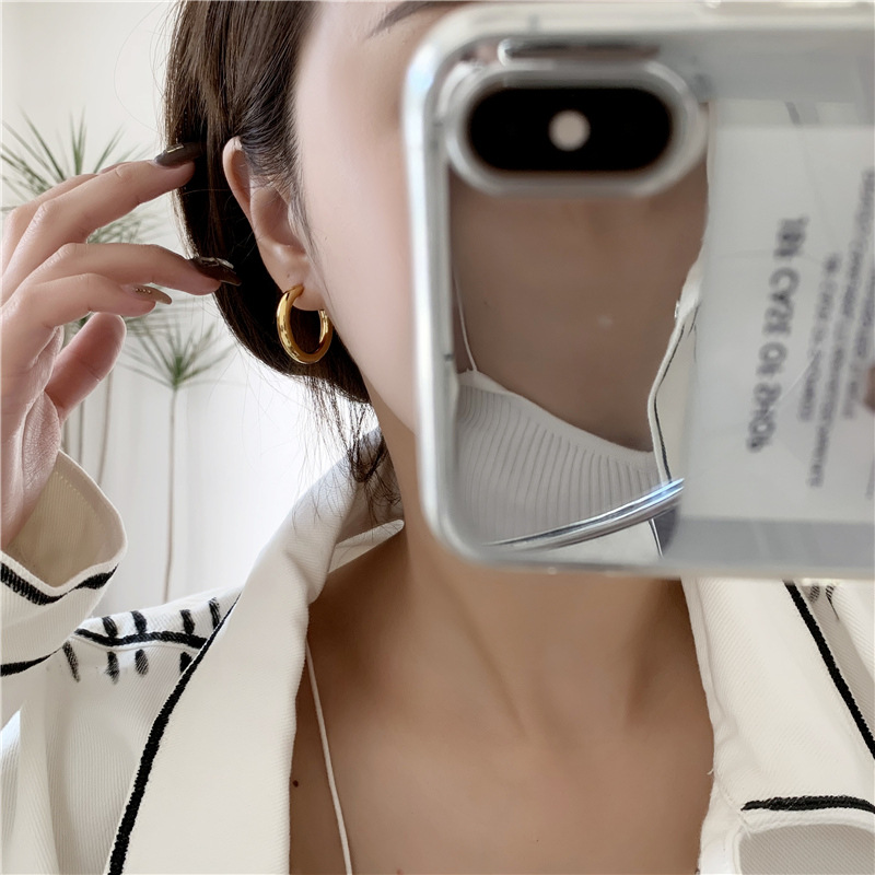 Thick C- Shaped Hollow Broken Ring Metal Earrings