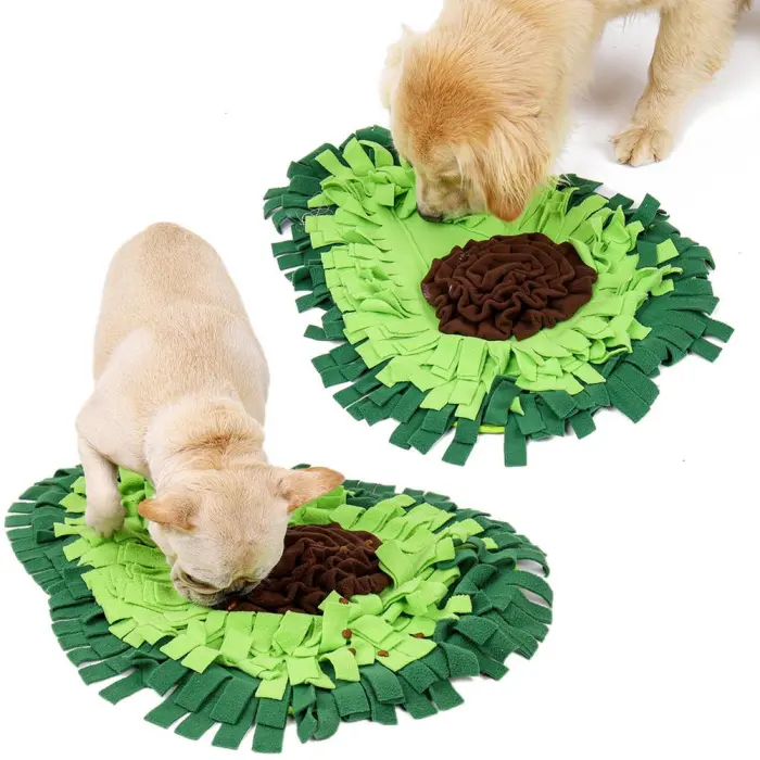 Dog Snuffle Mat, Fleece Sniffing and Foraging Feeding Mat for Slow Eating and Play - detail photo 1
