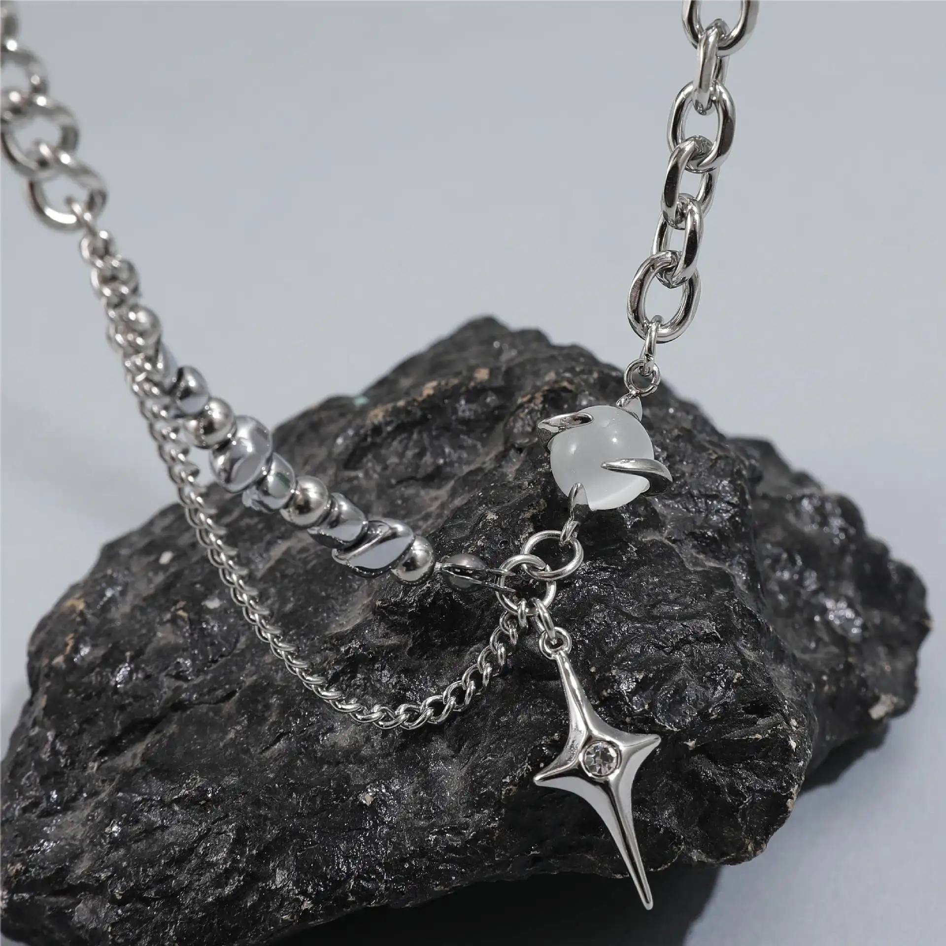 Light Luxury High-grade Niche Design Cat's Eye Star Series New Necklace