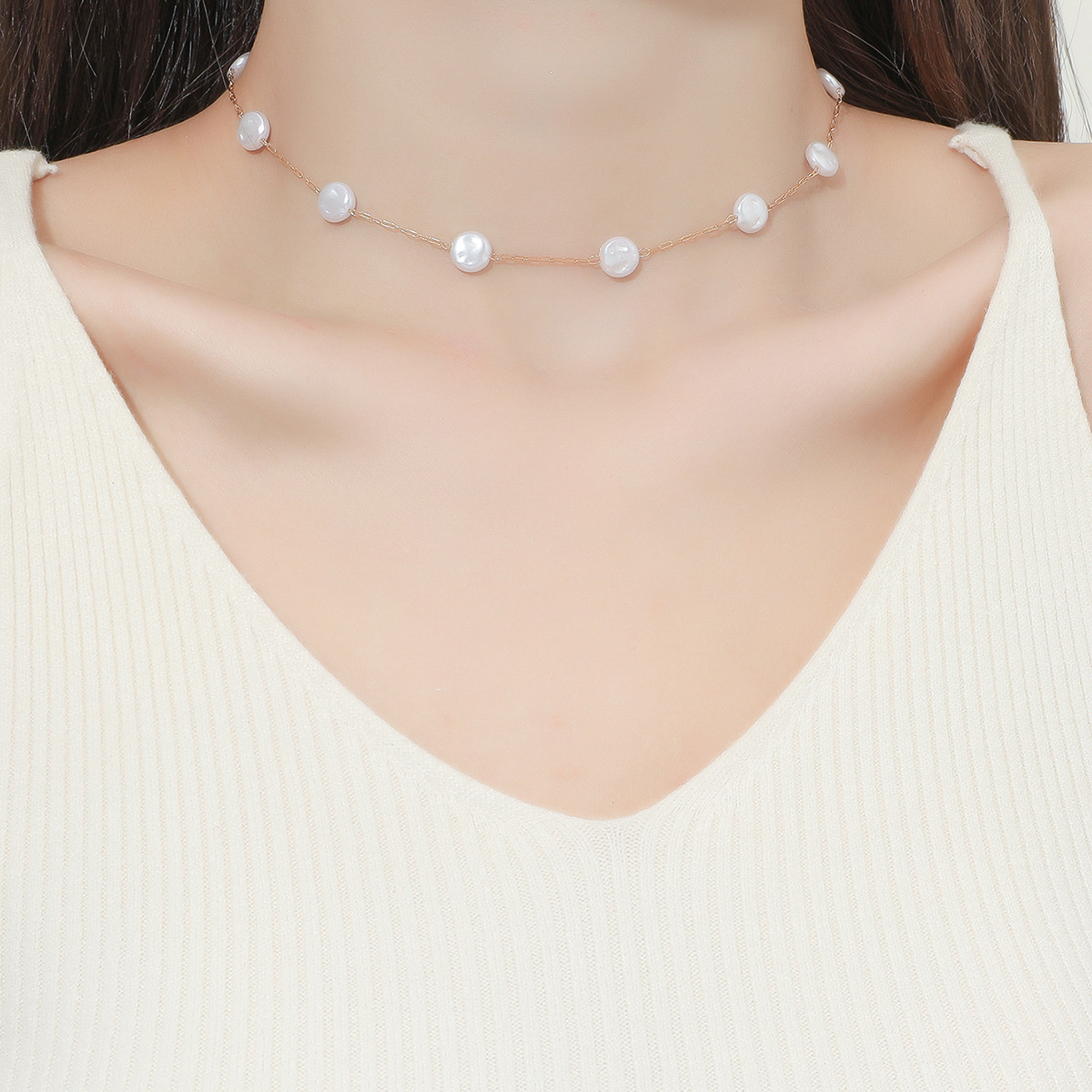 Title 5, New Creative Fashion Pearl Single Layer Choker