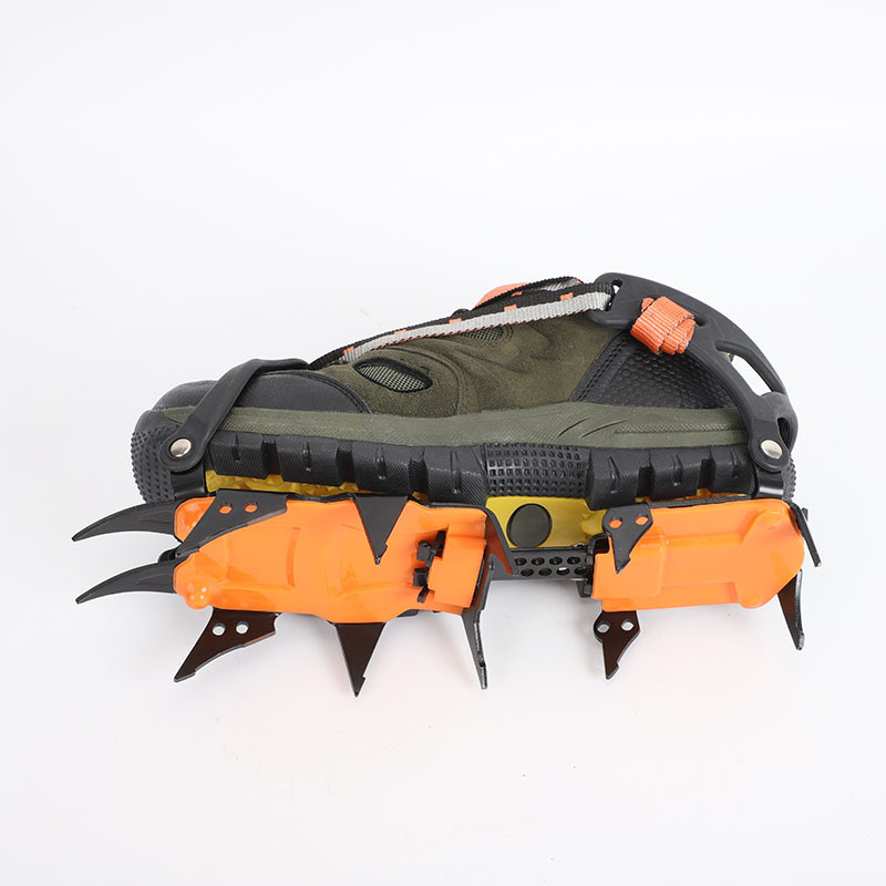 Title 4, Twelve Teeth Crampons Professional Snow Mountai...