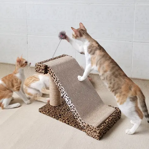 Cat Scratch Board with Corrugated Paper Can Be Replaced