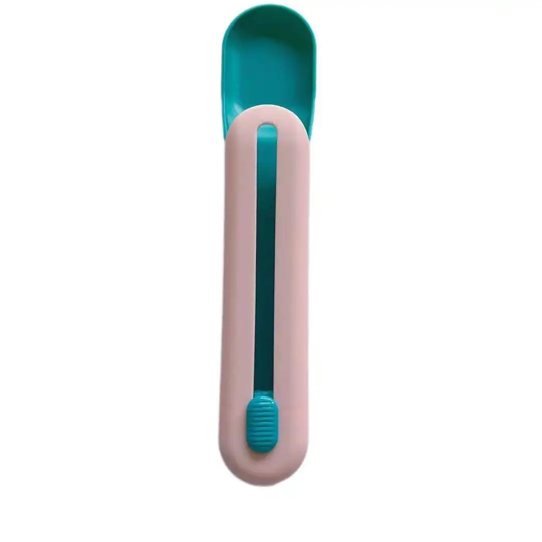 Feeder Cat Strip Squeeze Spoon