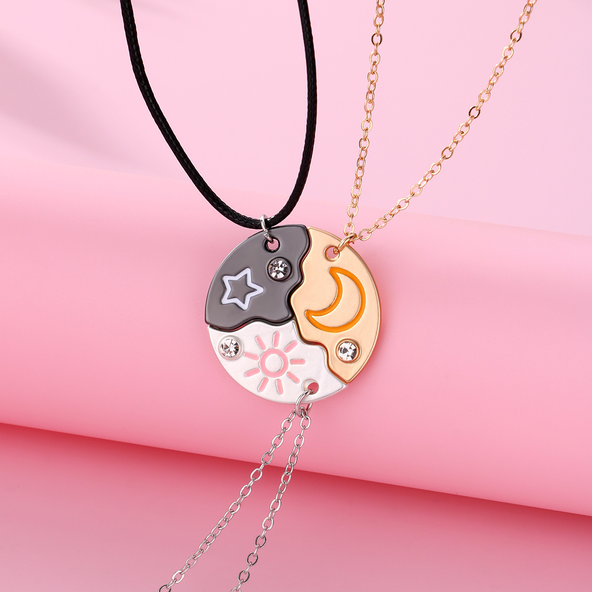 Star Moon Three-person Chain Advanced Design Alloy Oil Dripping Stitching Round Pendant Suit Necklace