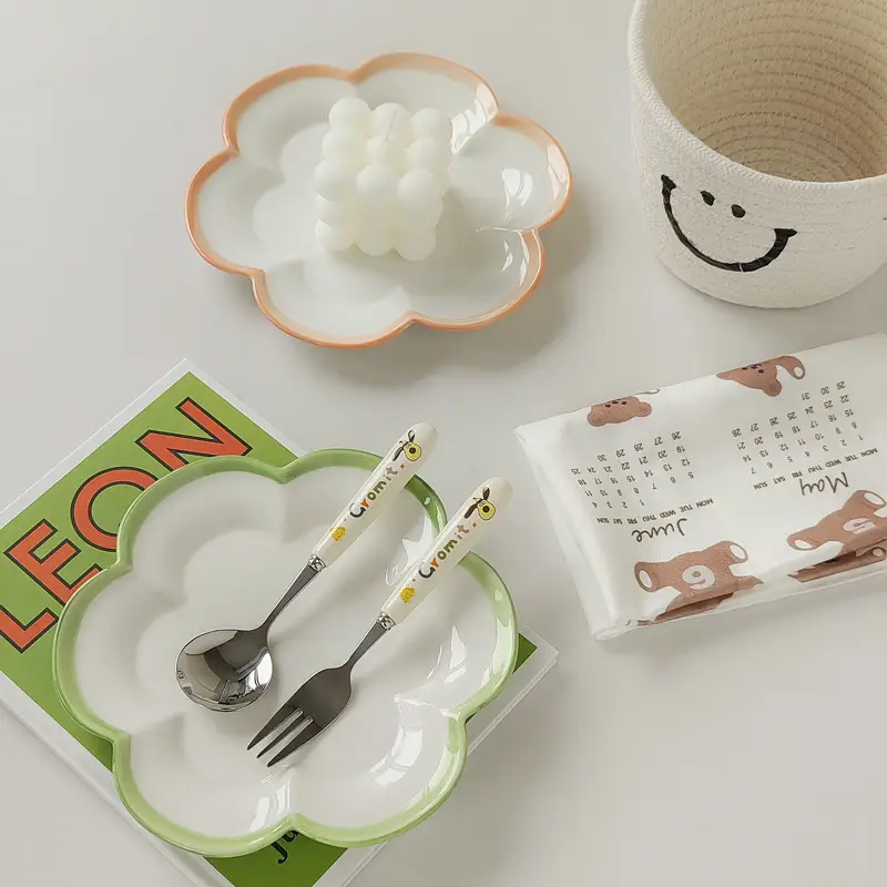 Flower-shaped Cute Ceramic Dessert Plate