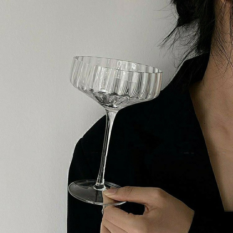 Title 2, Home Fashion Personality Cocktail Glass