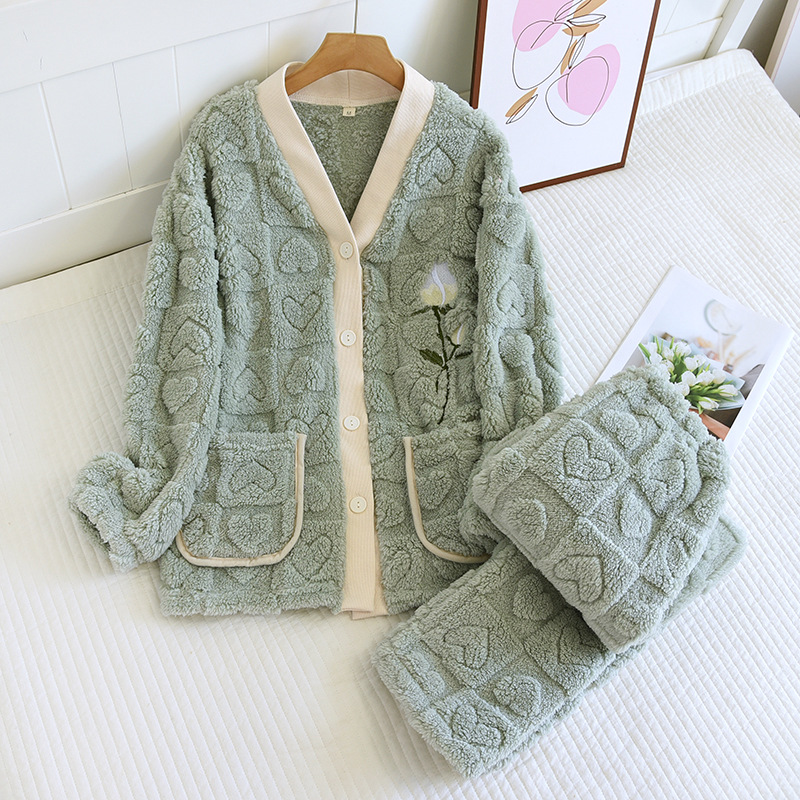 Title 4, Warm V-neck Embroidery Casual Suit Thick Flanne...