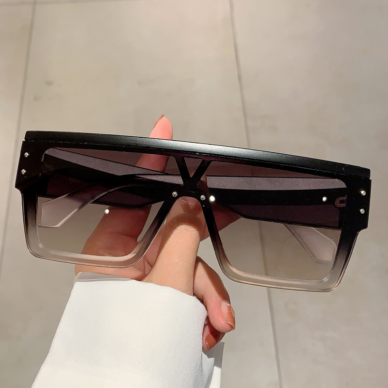 Title 2, Street Shot Slimming Retro M Nail Sunglasses