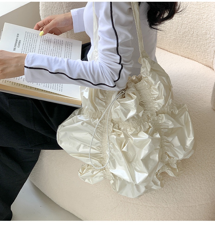 Special-interest Design Pleated Large Capacity Shoulder Bag — foto 3
