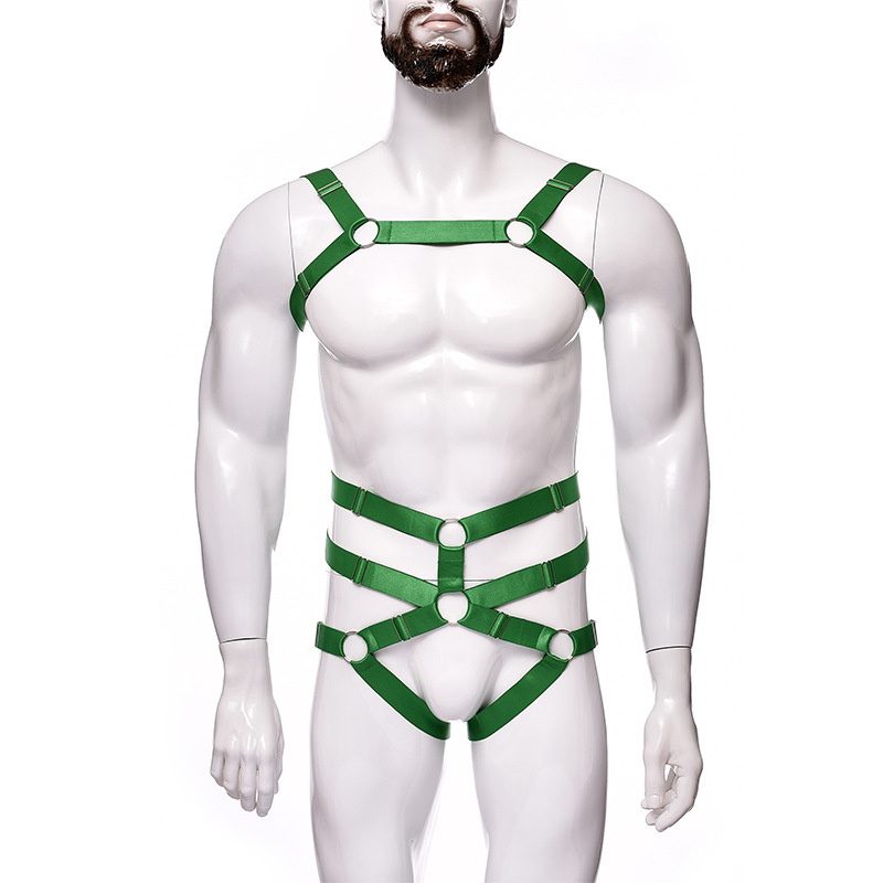 Title 3, Ausgehöhlter Harness-Unterwäscheanzug