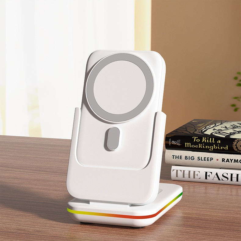 Magnetic Three-in-one Wireless Charger Electrical Magnetic Power Bank 5000 MA Magnetic Wireless Charger 12