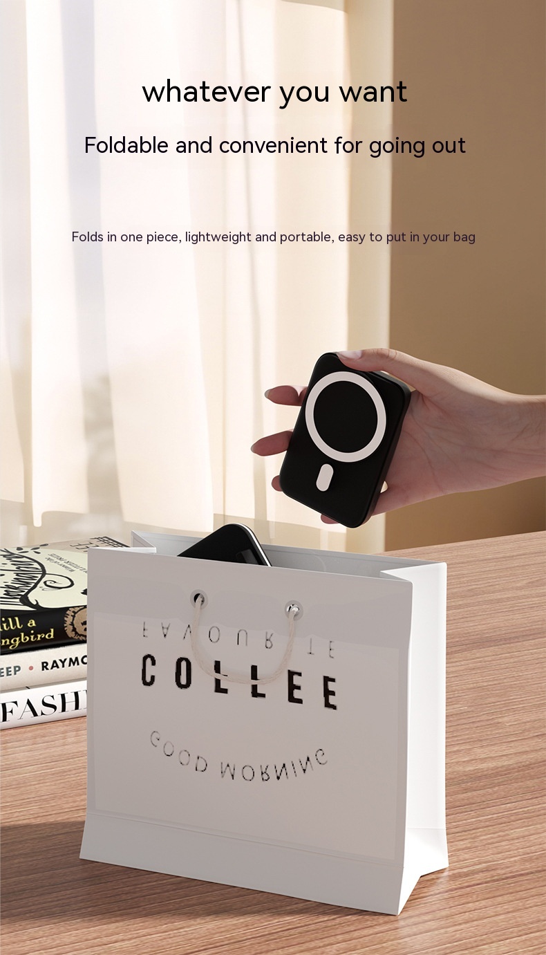 Magnetic Three-in-one Wireless Charger Electrical Magnetic Power Bank 5000 MA Magnetic Wireless Charger 18