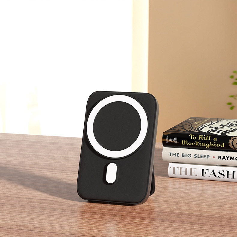 Magnetic Three-in-one Wireless Charger Electrical Magnetic Power Bank 5000 MA Magnetic Wireless Charger 22