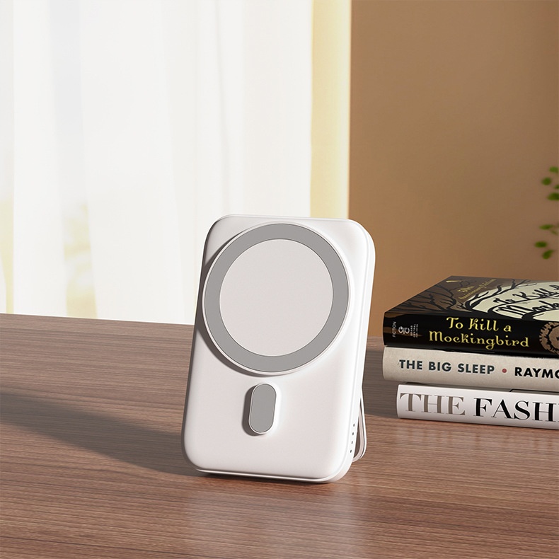 Magnetic Three-in-one Wireless Charger Electrical Magnetic Power Bank 5000 MA Magnetic Wireless Charger 23