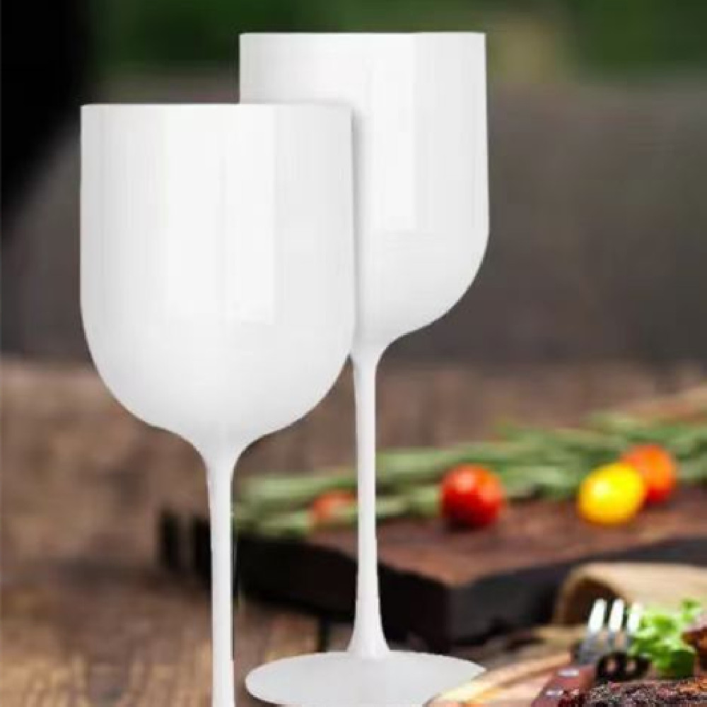 Title 3, White Plastic Red Wine Cup