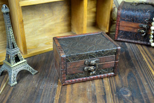 Title 9, European style antique desktop storage box